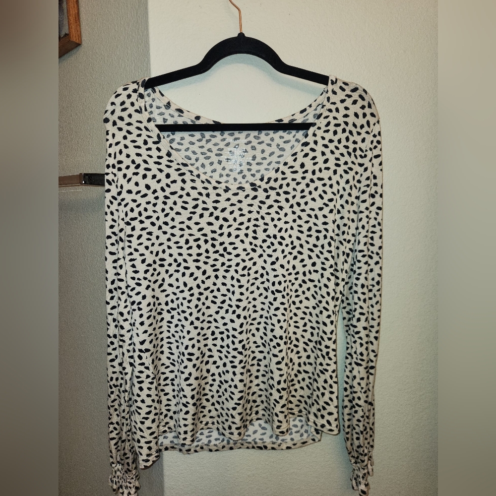 Maurices Black and Cream Patterned Long Sleeve Top
